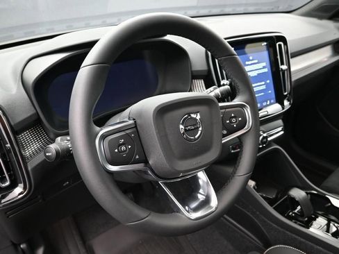 New 2026 Volvo XC40 B5 Ultra w/ Protection Package Premier AWD/4WD image 13