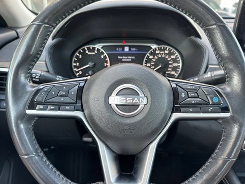 Used 2023 Nissan Altima 2.5 SL FWD image 22