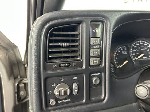 Used 2002 Chevrolet Silverado 2500 LS w/ Snow Plow Prep Pkg AWD/4WD image 27
