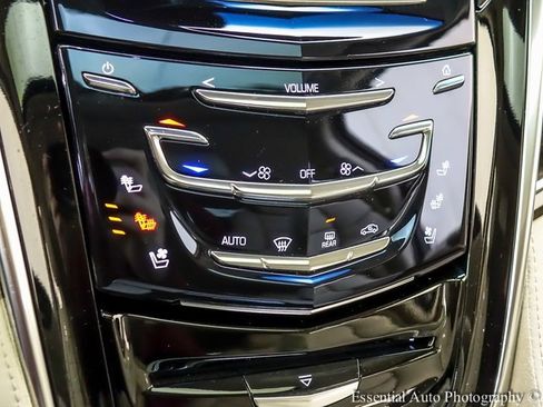 Used 2018 Cadillac Escalade Premium Luxury image 19