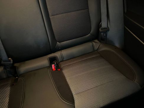 Used 2025 Chevrolet Trax LT image 37