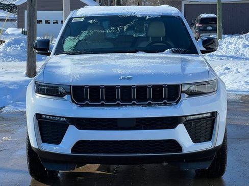 New 2026 Jeep Grand Cherokee Limited AWD/4WD image 41