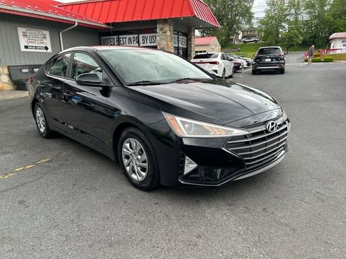 Used 2019 Hyundai Elantra SE FWD image 1