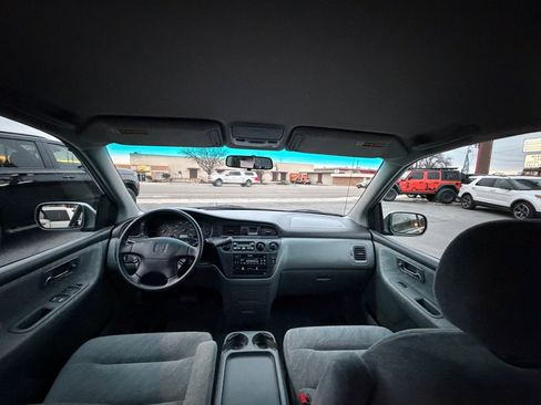 Used 2000 Honda Odyssey EX image 11