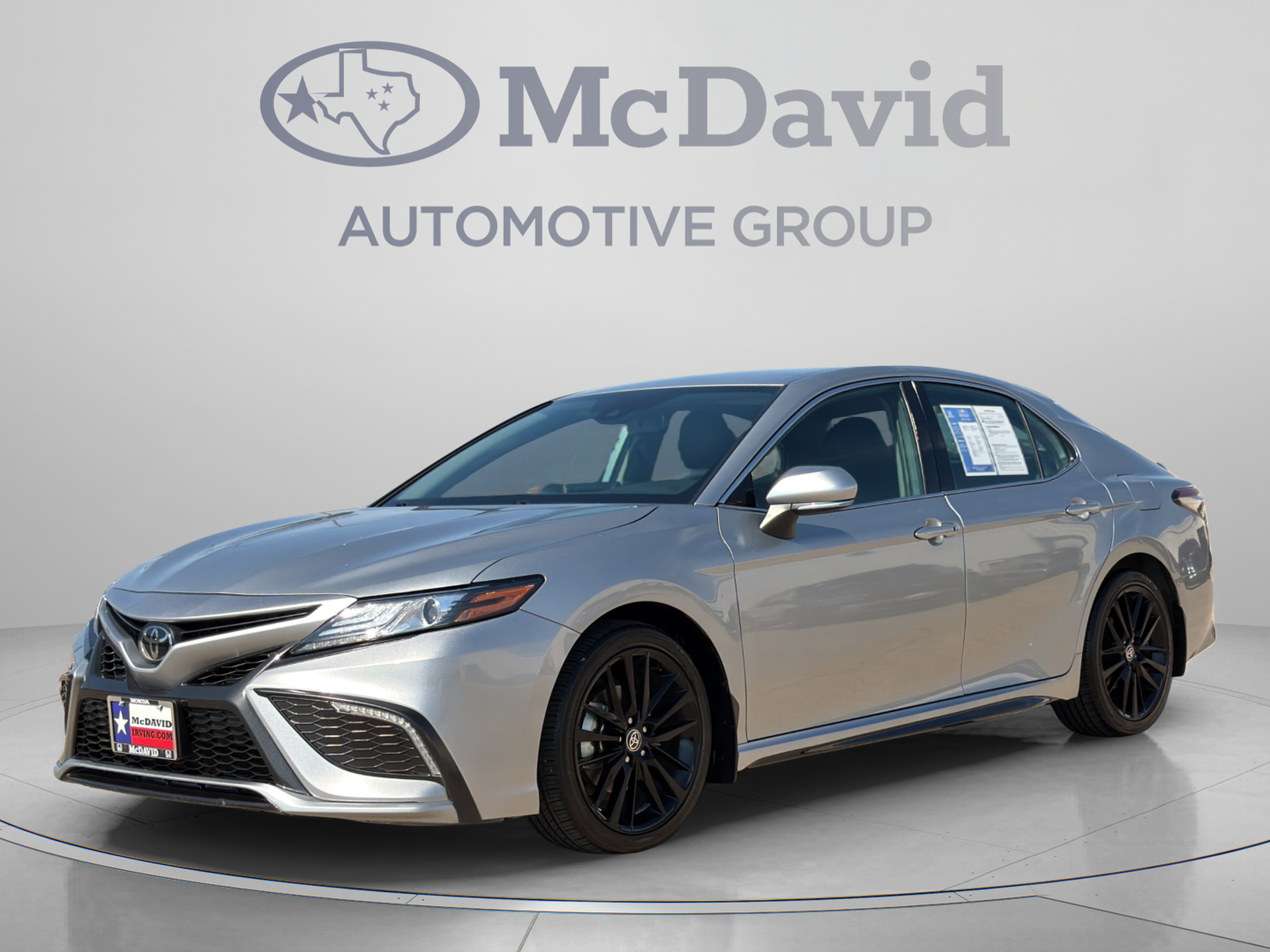 Used 2023 Toyota Camry XSE FWD image 1