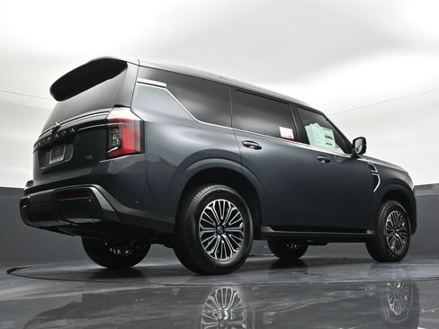New 2026 Nissan Armada SL w/ Captain's Chari Seat Package AWD/4WD image 31