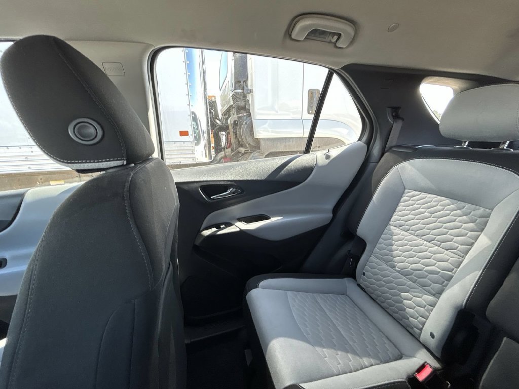Certified 2018 Chevrolet Equinox LS FWD image 4