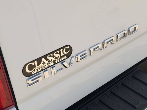 New 2025 Chevrolet Silverado 2500 LT w/ Convenience Package AWD/4WD image 9