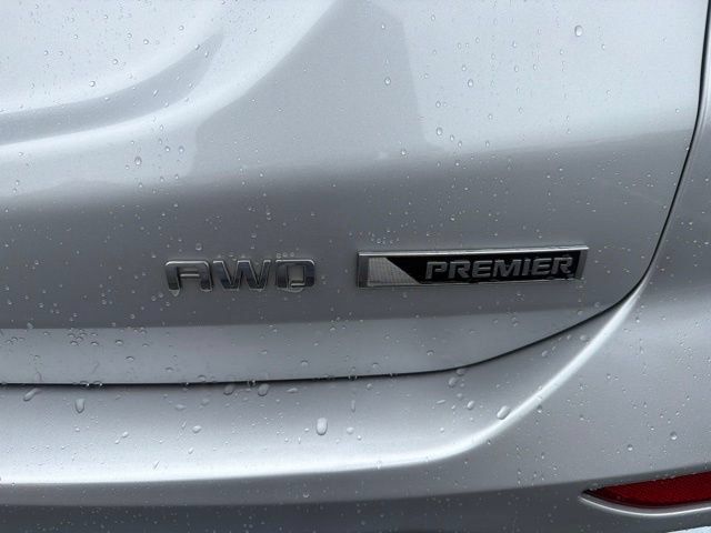 Used 2018 Chevrolet Equinox Premier AWD/4WD image 11