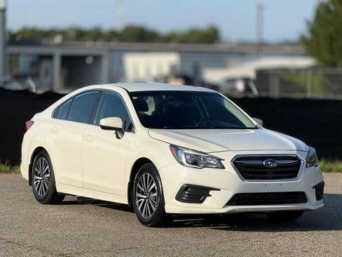Used 2019 Subaru Legacy 2.5i Premium AWD/4WD image 1