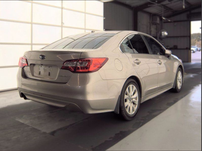 Used 2015 Subaru Legacy 2.5i Premium AWD/4WD image 6