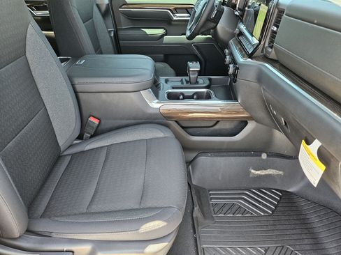 New 2026 Chevrolet Silverado 1500 RST w/ Z71 Off-Road Package AWD/4WD image 10