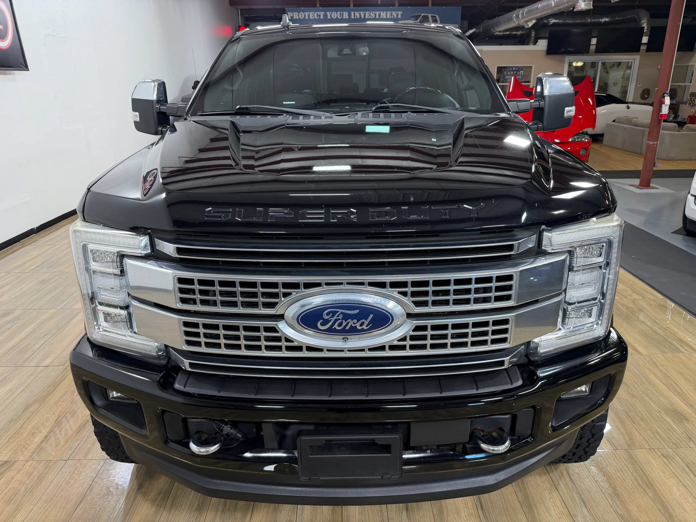Used 2019 Ford F250 Platinum w/ Platinum Ultimate Package AWD/4WD image 2