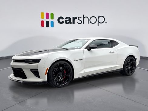 Used 2018 Chevrolet Camaro SS RWD image 1