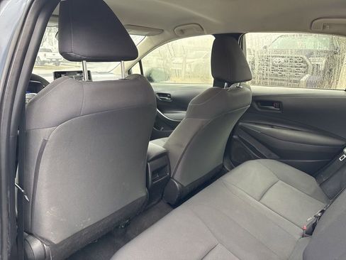 Used 2022 Toyota Corolla LE image 17
