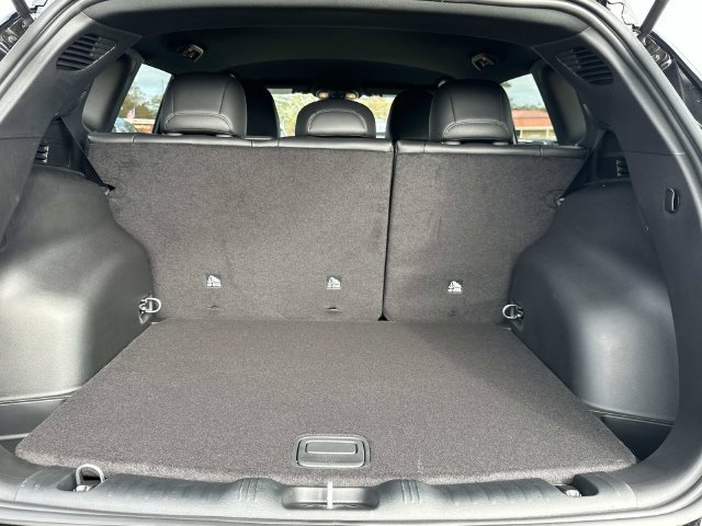 New 2026 Jeep Compass Latitude AWD/4WD image 15