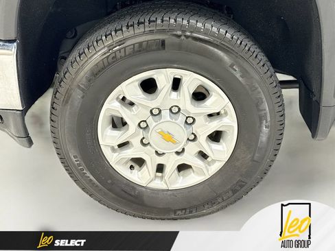 Used 2023 Chevrolet Silverado 2500 LTZ w/ LTZ Convenience Package II AWD/4WD image 34