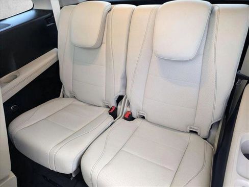 Used 2021 Mercedes-Benz GLS 450 4MATIC image 22