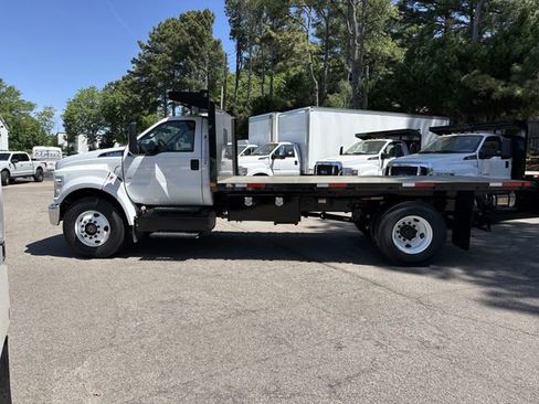 New 2027 Ford F750 2WD Regular Cab Super Duty image 5
