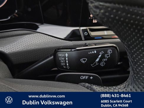 Certified 2022 Volkswagen GTI SE image 23