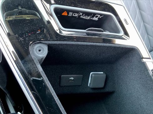 New 2026 Cadillac Lyriq V image 28