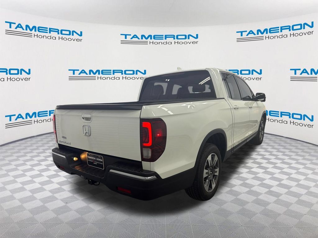 Used 2017 Honda Ridgeline RTL-T image 5