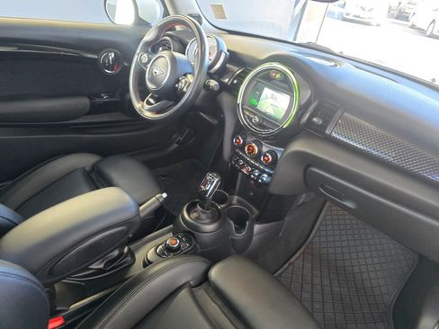 Used 2020 MINI Cooper S w/ Premium Package image 11
