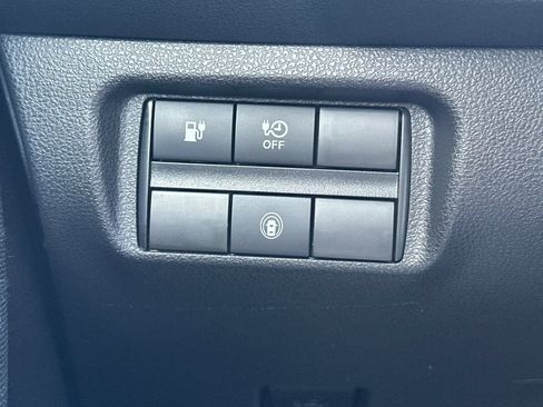 Certified 2025 Nissan Leaf S FWD image 31