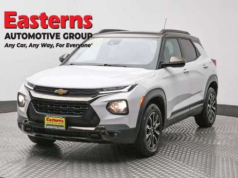 Used 2021 Chevrolet TrailBlazer ACTIV w/ Driver Confidence Package AWD/4WD image 1