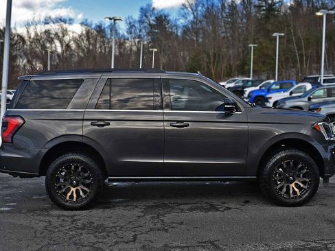 Used 2021 Ford Expedition Limited image 7