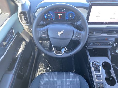 New 2025 Ford Bronco Sport Heritage w/ Convenience Package image 11