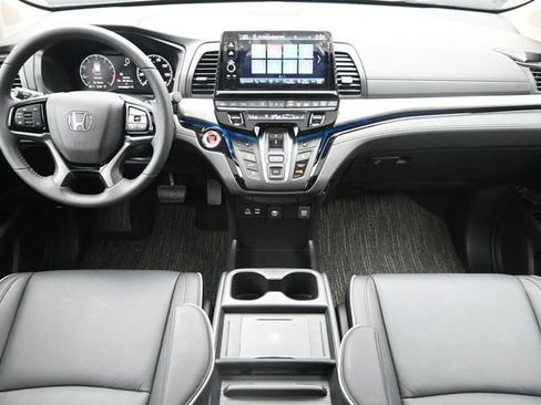 Used 2026 Honda Odyssey Touring image 23