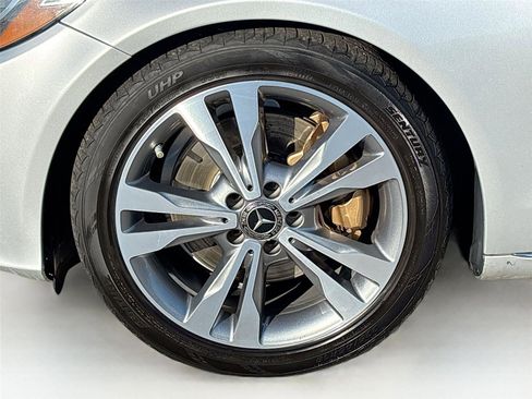 Used 2018 Mercedes-Benz C 300 Sedan image 32