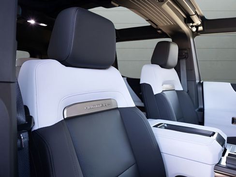 Used 2024 GMC Hummer EV 3X w/ Omega Edition AWD/4WD image 97