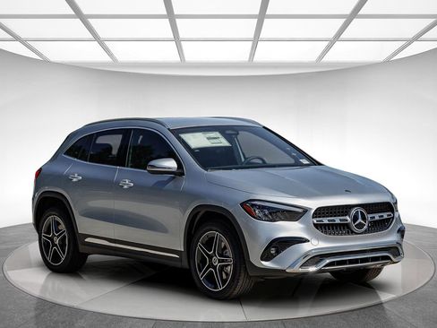 New 2026 Mercedes-Benz GLA 250 4MATIC image 5