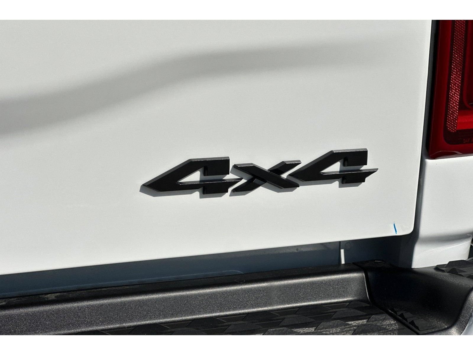 New 2026 RAM 3500 Laramie AWD/4WD image 27