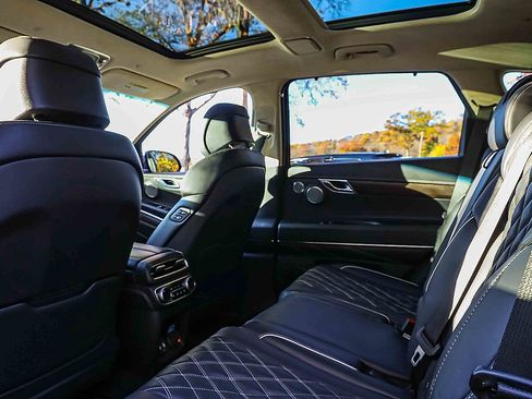 Used 2023 Genesis GV80 3.5T image 22