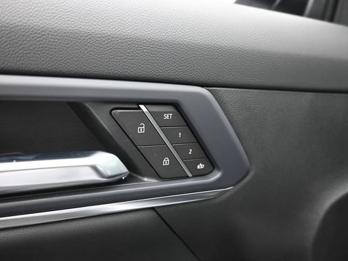 New 2027 GMC Terrain Elevation w/ Elevation Premium Package AWD/4WD image 19