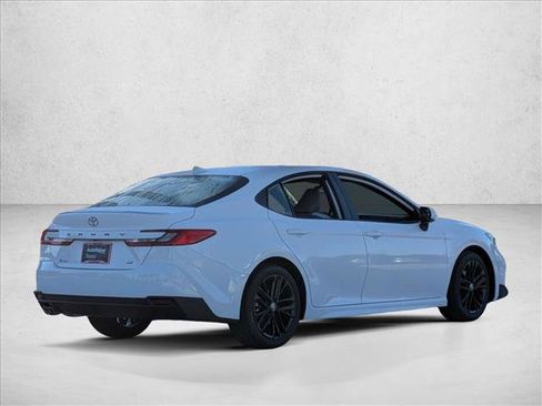 Used 2026 Toyota Camry SE w/ Convenience Package FWD image 2