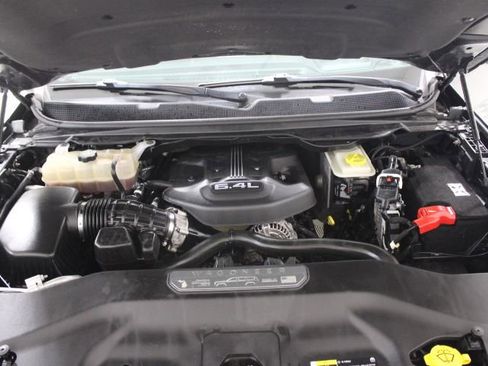 Used 2022 Jeep Grand Wagoneer Series III image 42