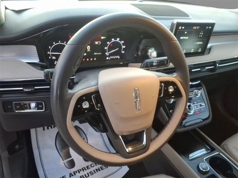 Certified 2022 Lincoln Corsair Standard image 21