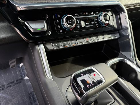 Used 2024 GMC Sierra 1500 Denali AWD/4WD image 20