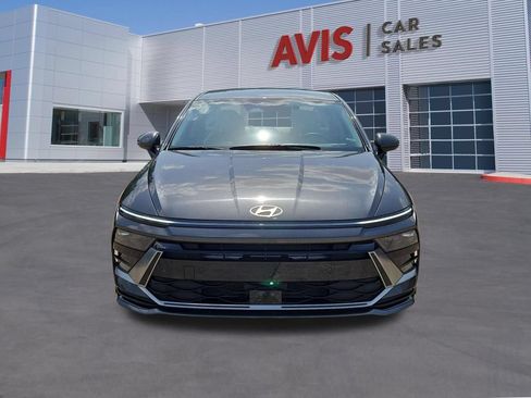 Used 2025 Hyundai Sonata SEL FWD image 2