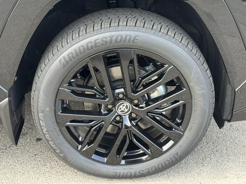 New 2026 Toyota RAV4 XSE AWD/4WD image 15