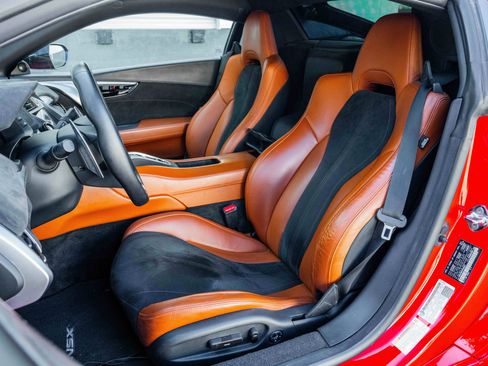 Used 2017 Acura NSX image 11