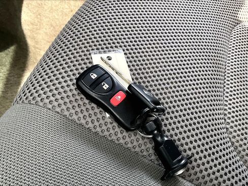 Used 2018 Nissan Frontier SV w/ Value Truck Package RWD image 14
