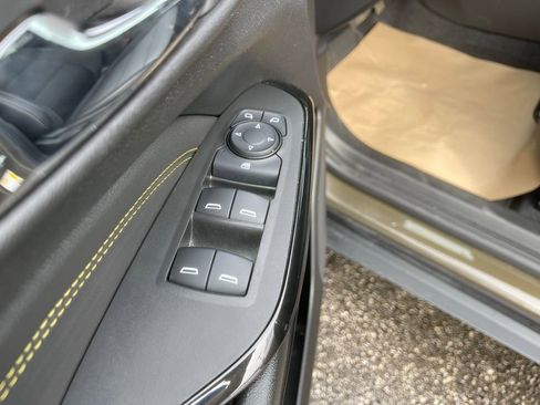 Used 2024 Chevrolet Trax LT w/ Driver Confidence Package image 10