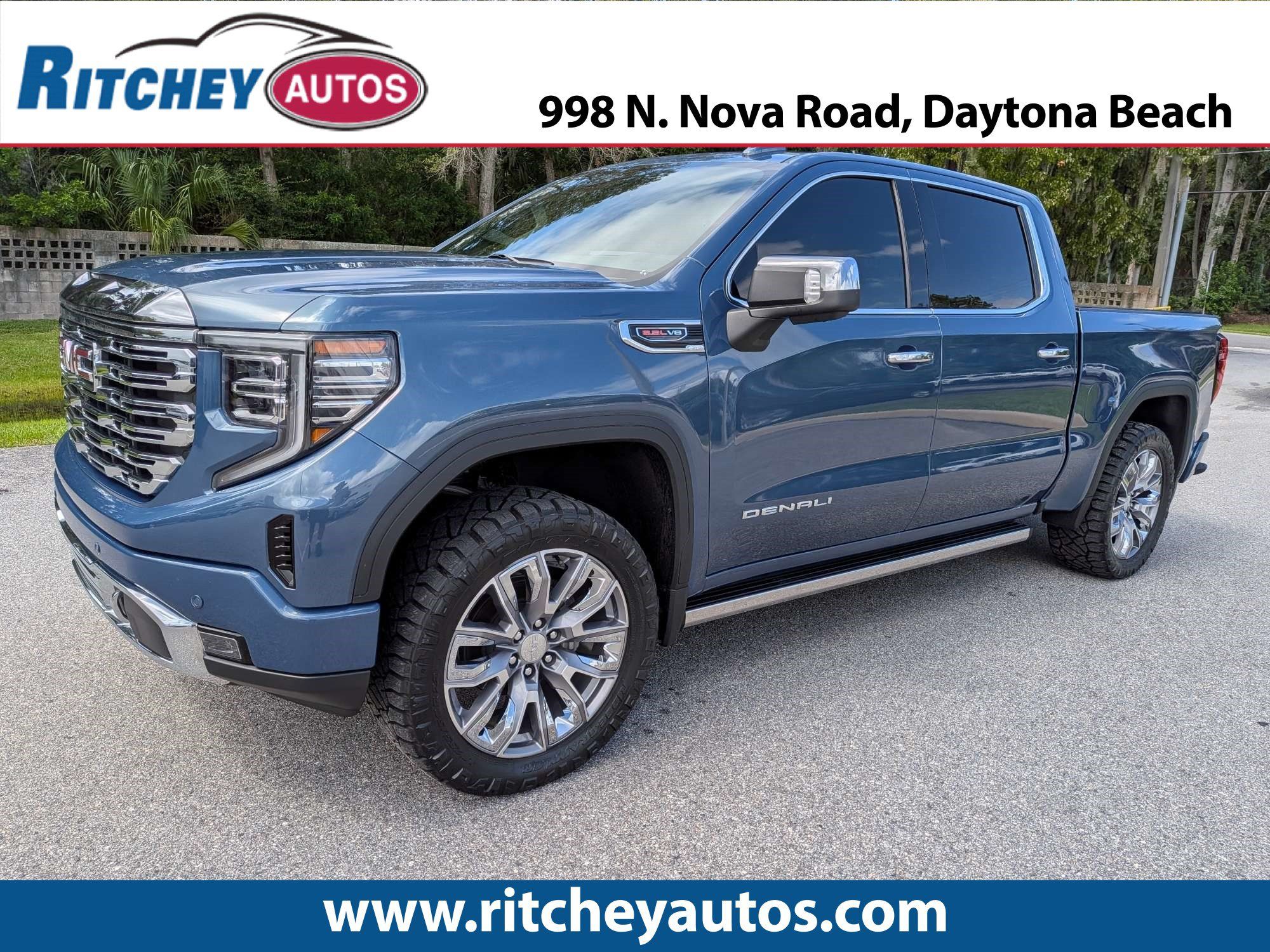 Used 2025 GMC Sierra 1500 Denali AWD/4WD image 1