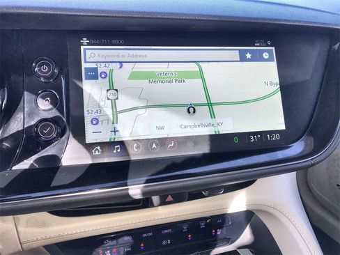 Used 2023 Buick Envision Avenir image 18