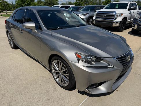 Used 2016 Lexus IS 200t RWD image 3